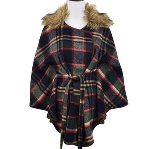 Etwo‎ Poncho Sweater Womens Small Green Blue Plaid Faux Fur Collar Flannel